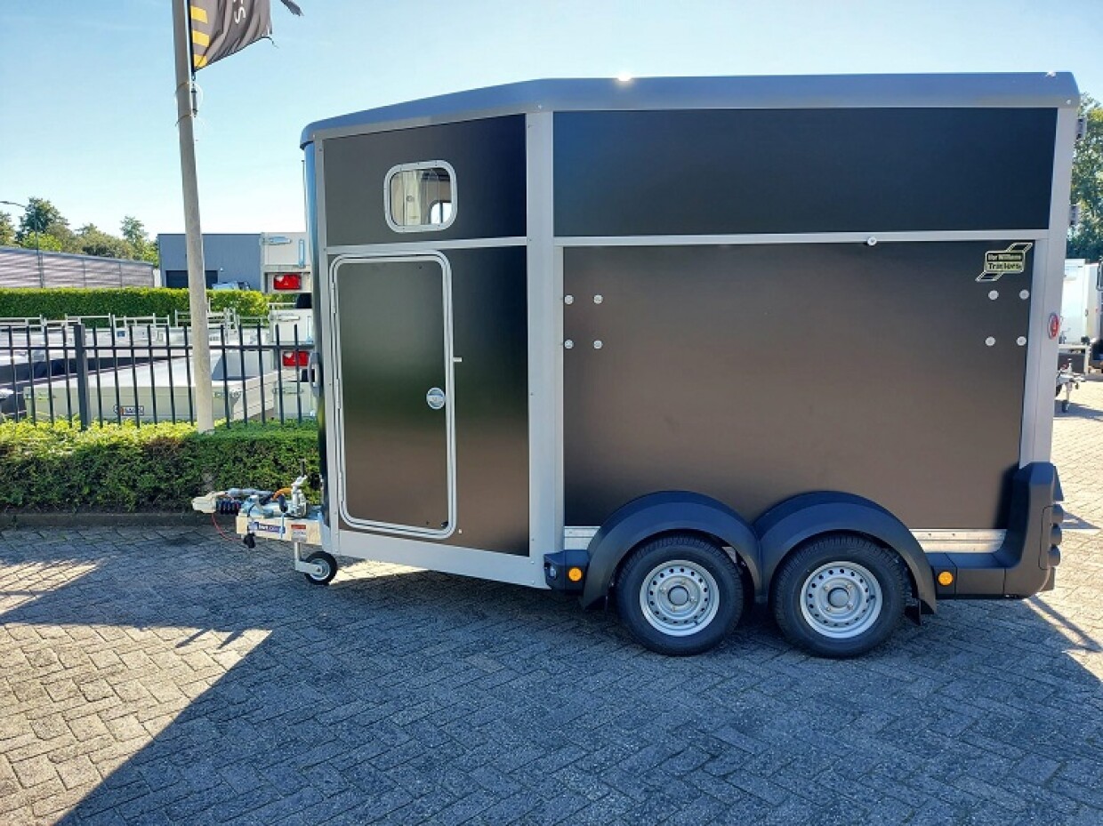 Ifor Williams HB 511 | Zwart | Voorlader | Klep/Deur