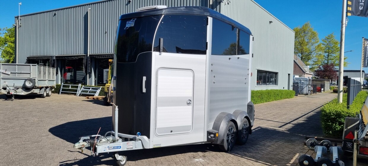 Ifor Williams | HBX506